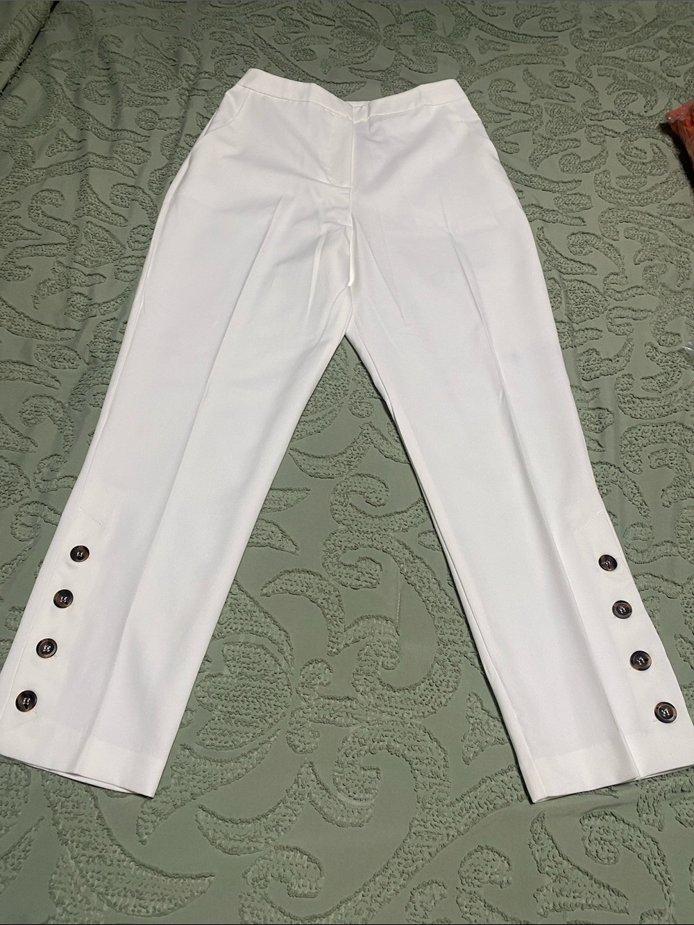 Cropped White Pull-On Ankle Pants with Side Button Detail